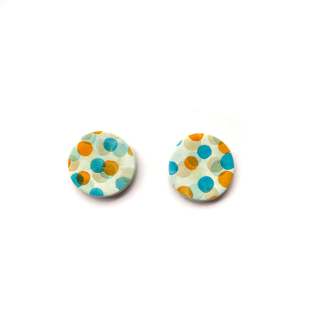 Dotted Overlap Mega Circle Stud Earrings